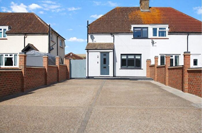 3 Bedroom Semi Detached House For Sale In Main Road, Longfield, DA3