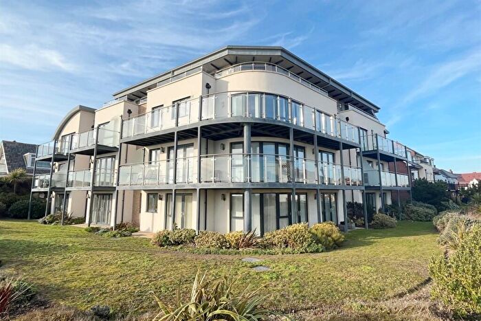 1 Bedroom Retirement Property For Sale In Southbourne, BH6
