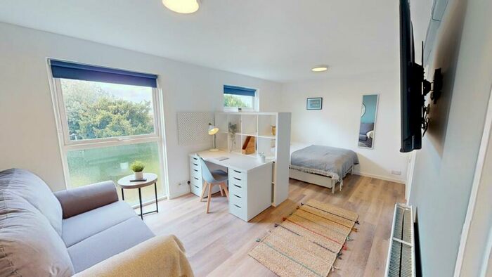 1 Bedroom Flat To Rent In Flat, Monterey Gardens, EX4