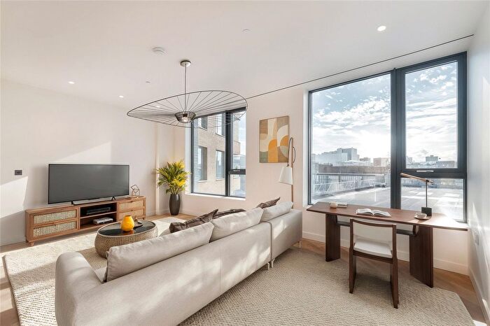 1 Bedroom Flat To Rent In Television Centre, Wood Lane, White City, London, W12