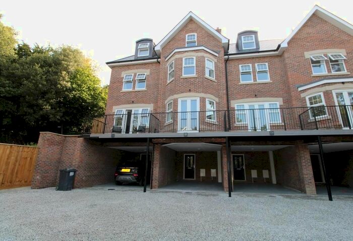 3 Bedroom Town House To Rent In Bodorgan Road, Bournemouth, BH2