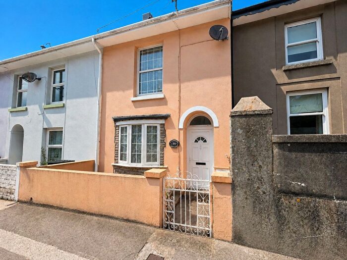 3 Bedroom End Terrace House For Sale In Drew Street, Brixham, Devon, TQ5