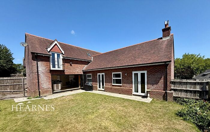 4 Bedroom Detached House For Sale In Throop Road, Throop, Bournemouth, BH8