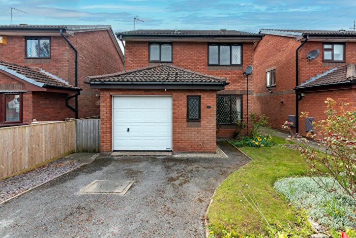 3 Bedroom Detached House For Sale In Dwyfor Avenue, Bryn-Y-Baal, CH7