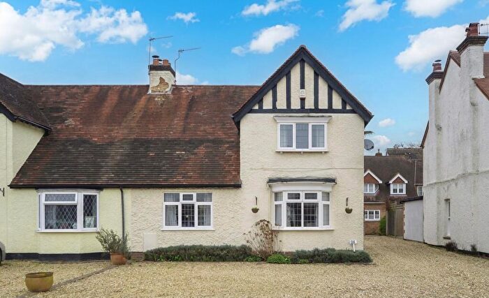 3 Bedroom Semi-Detached House For Sale In Baring Road, Beaconsfield, HP9