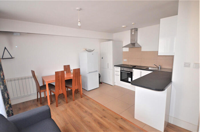2 Bedroom Flat To Rent In Barkingside, IG6