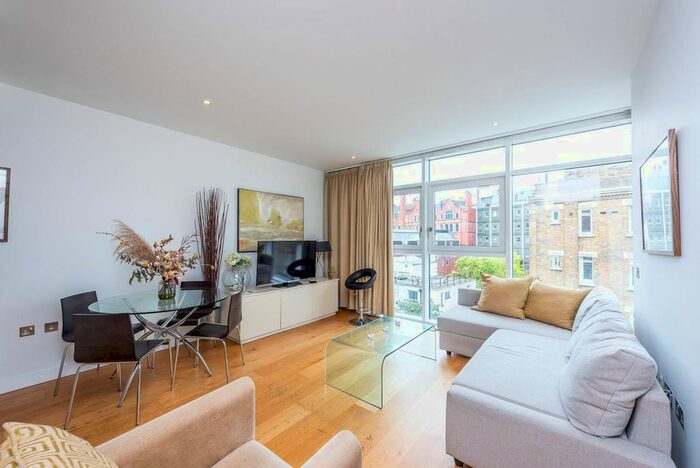 1 Bedroom Flat To Rent In Grosvenor Waterside, Chelsea, London, SW1W