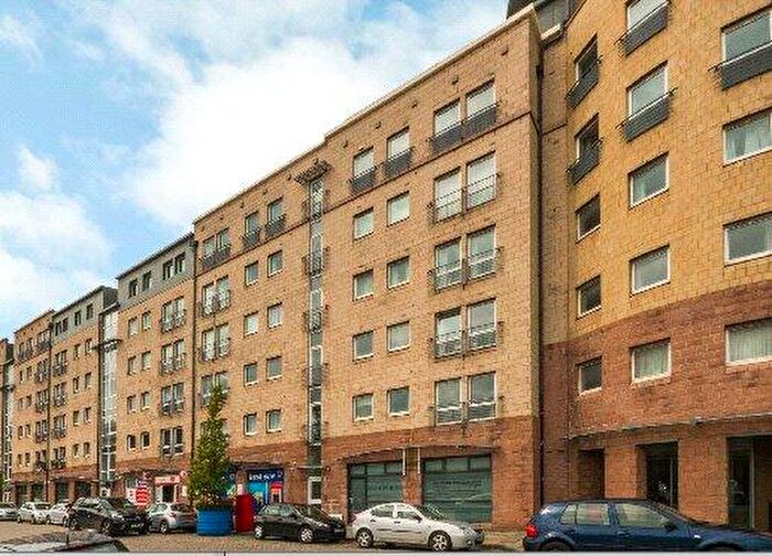 2 Bedroom Flat To Rent In Constitution Street, Edinburgh, EH6
