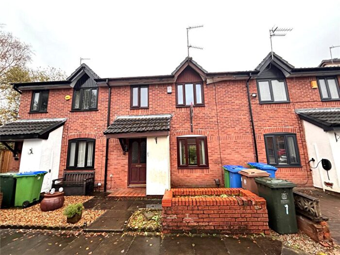 3 Bedroom Mews To Rent In Cotaline Close, Rochdale, Greater Manchester, OL11