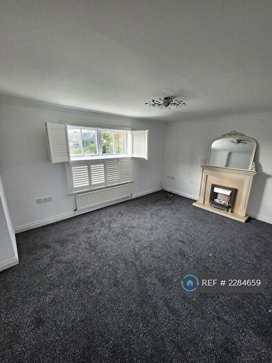 3 Bedroom Semi-Detached House To Rent In Porterfield Drive, Tyldesley, Manchester, M29