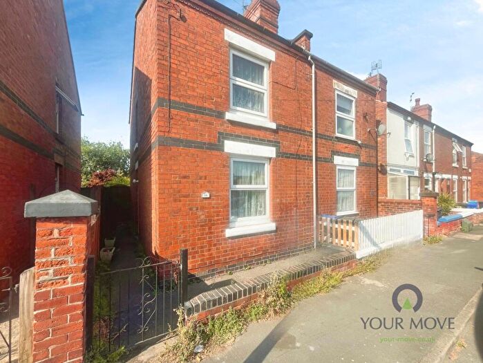 3 Bedroom Terraced House For Sale In Barker Gate, Ilkeston, DE7