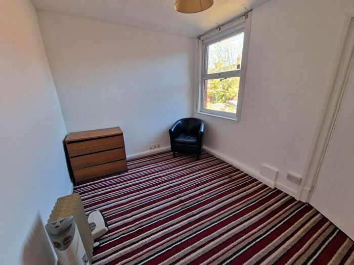1 Bedroom Flat To Rent In Fosse Road South, LE3
