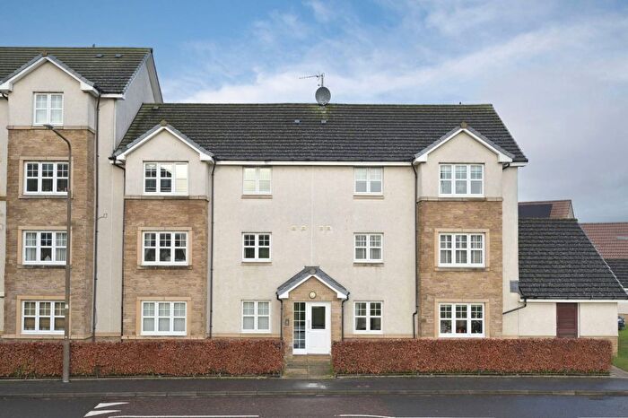 2 Bedroom Flat For Sale In Leyland Road, Bathgate, West Lothian, EH48