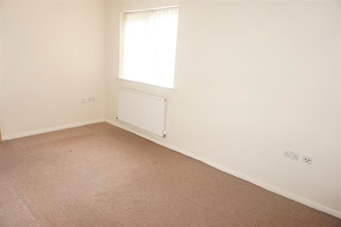 2 Bedroom Apartment To Rent In Lime Grove, Seaforth, Liverpool, L21