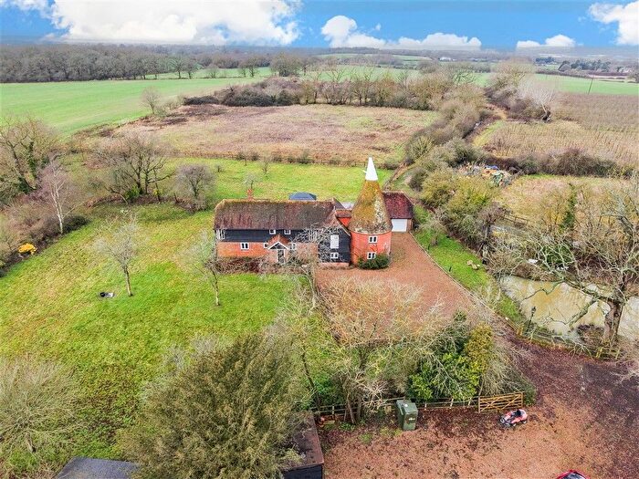 4 Bedroom Detached House For Sale In Staplehurst Road, Marden, Tonbridge, Kent, TN12
