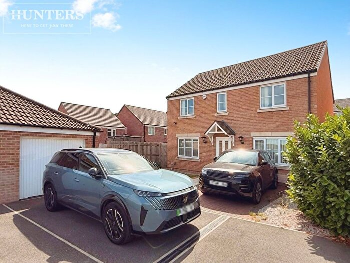 4 Bedroom Detached House For Sale In Buzzard Way, Barnsley, S75