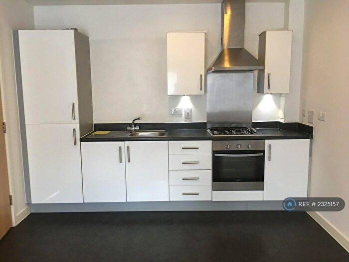 1 Bedroom Flat To Rent In Red Kite House, Tilehurst, Reading, RG30