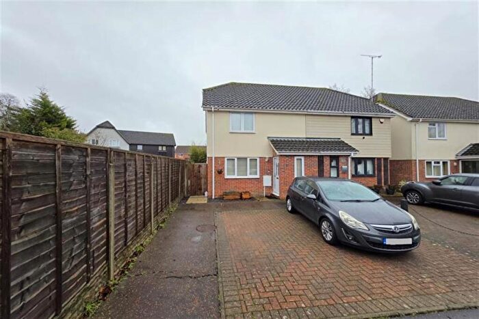 2 Bedroom Semi-Detached House For Sale In Megs Way, Braintree, CM7