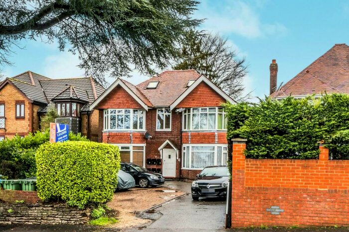 1 Bedroom Apartment To Rent In Cobden Avenue, Bitterne Park, Southampton, SO18