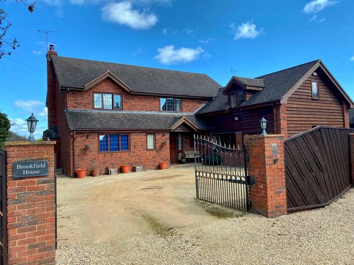 4 Bedroom Detached House To Rent In Ullingswick, Hereford, HR1