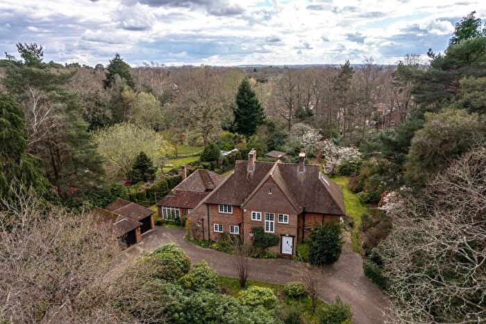 5 Bedroom Detached House For Sale In Fitzroy Road, Fleet, GU51