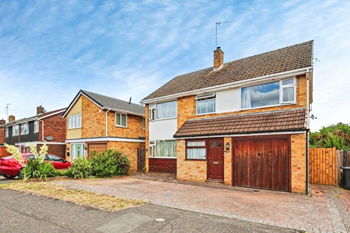 5 Bedroom Detached House For Sale In Grafton Way, Northampton, NN5