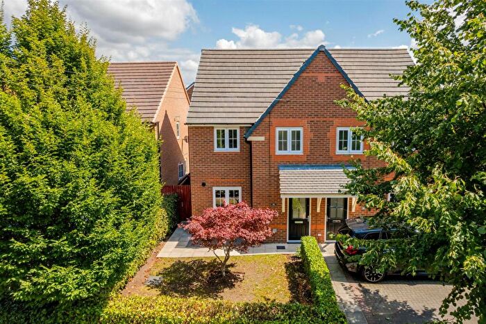 3 Bedroom Semi Detached House For Sale In Winnington Avenue, Northwich, CW8