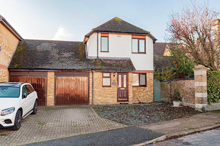 3 Bedroom Link Detached House For Sale In Ethelbert Road, Faversham, ME13