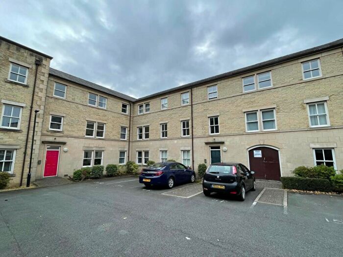 2 Bedroom Flat To Rent In Royal Court, Henry Street, LA1