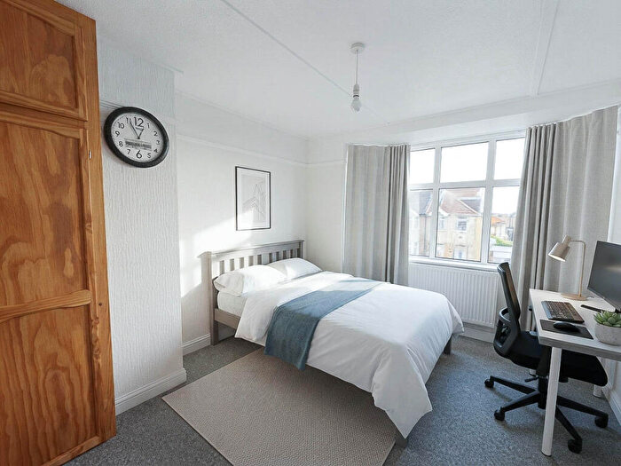 5 Bedroom Semi-Detached House To Rent In Mackie Road, Filton, South Gloucestershire, BS34