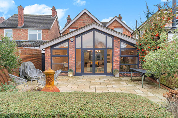 5 Bedroom Detached House For Sale In Barton Road, Harlington, LU5