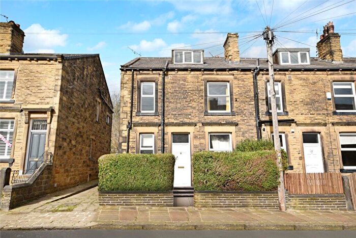 2 Bedroom Terraced House To Rent In Zoar Street, Morley, Leeds, LS27