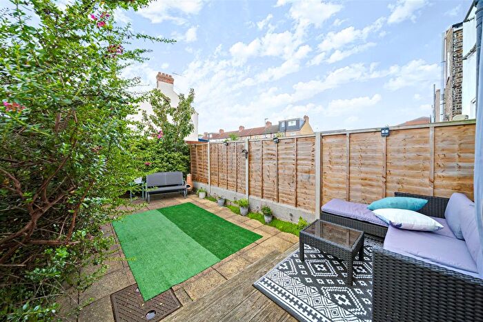 3 Bedroom Terraced House For Sale In Miles Road, Mitcham, CR4