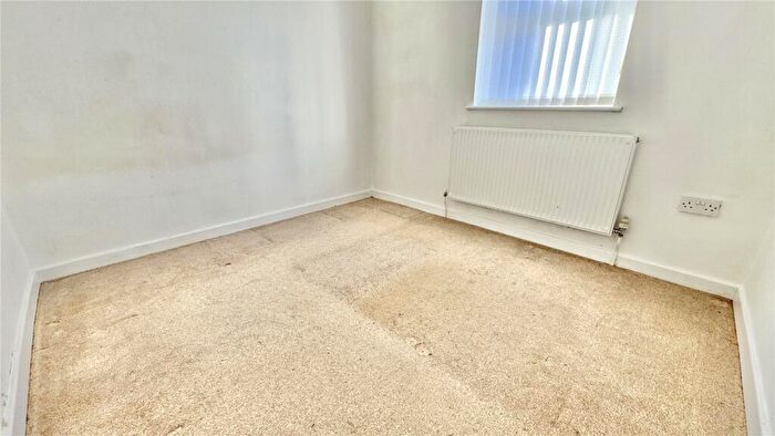 2 Bedroom Bungalow For Sale In Garrick Avenue, Moreton, Wirral, CH46