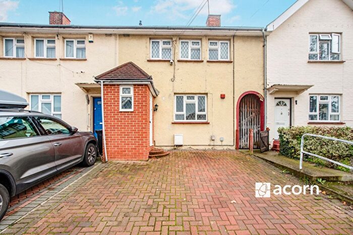 4 Bedroom Flat To Rent In Dickens Road, Gravesend, DA12