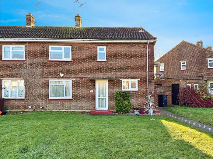 1 Bedroom Maisonette For Sale In Kent Avenue, Sittingbourne, Kent, ME10