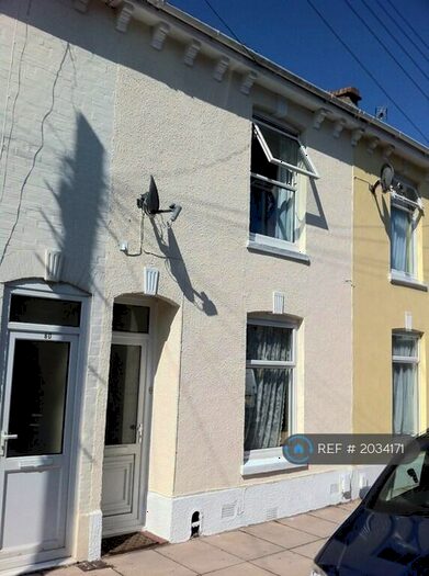 3 Bedroom Terraced House To Rent In Reginald Road, Southsea, PO4