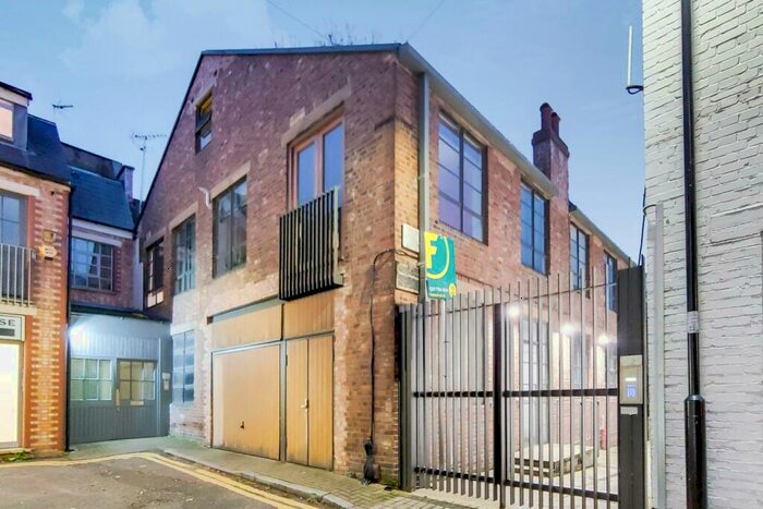 2 Bedroom Flat To Rent In Elliotts Place, Angel, London, N1