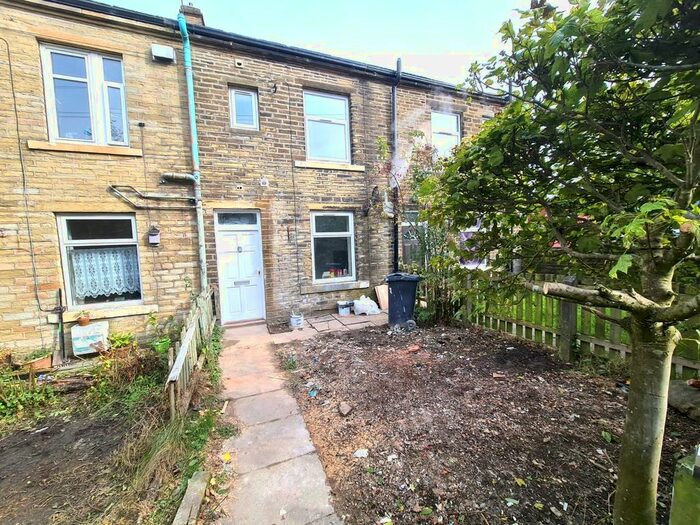 2 Bedroom Terraced House To Rent In Toller Lane, Bradford, West Yorkshire, BD9