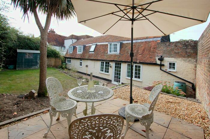 2 Bedroom Semi-Detached House For Sale In High Street, Hadlow, Tonbridge, TN11