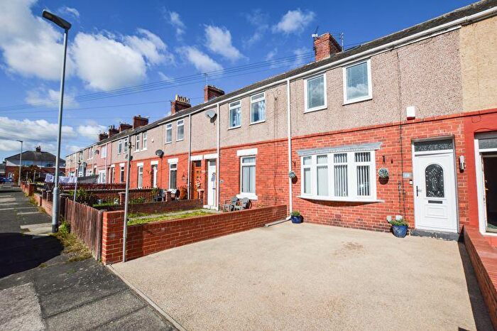 3 Bedroom Terraced House For Sale In Seaton Avenue, NE24