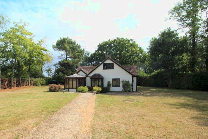 3 Bedroom Cottage To Rent In Church Lane, South Hanningfield, Chelmsford, CM3