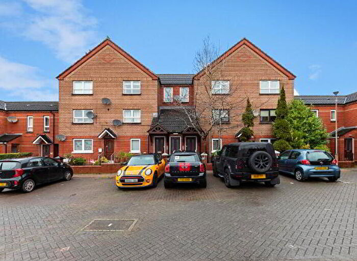 2 Bedroom Apartments For Sale In Roosevelt Square, Belfast, BT12