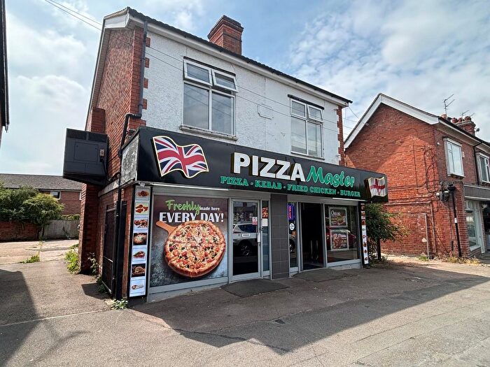 3 Bedroom Flat To Rent In Humberstone Lane, Thurmaston, Leicester, LE4