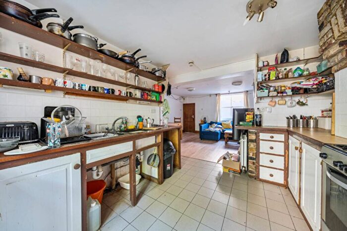5 Bedroom House To Rent In Brokesley Street, Bow, London, E3