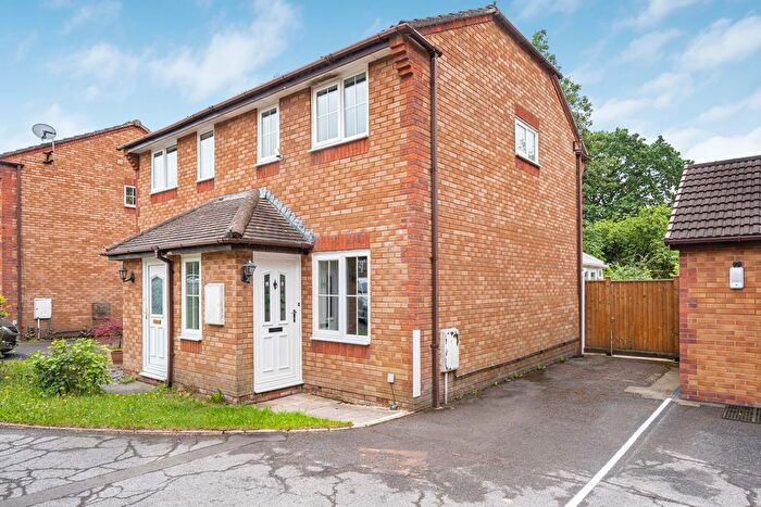 2 Bedroom Semi-Detached House For Sale In Yew Tree Drive, Kingsteignton, TQ12