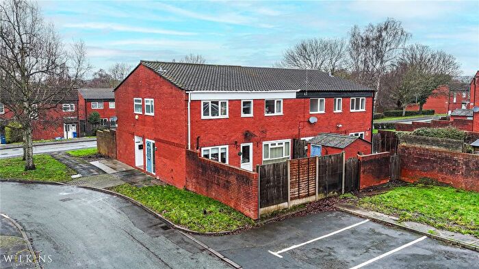 3 Bedroom End Terrace House For Sale In Calder, Wilnecote, Tamworth, Staffordshire, B77