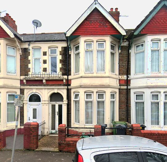 2 Bedroom Flat To Rent In Merches Gardens, Cardiff, CF11