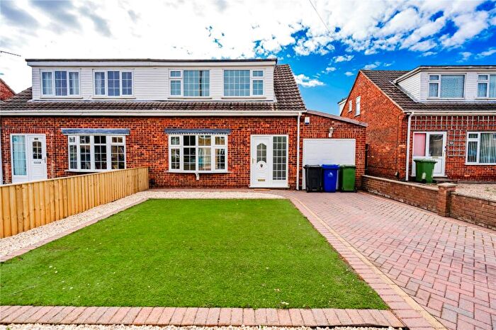 3 Bedroom Semi Detached House For Sale In Timberley Drive, Grimsby, Lincolnshire, DN37