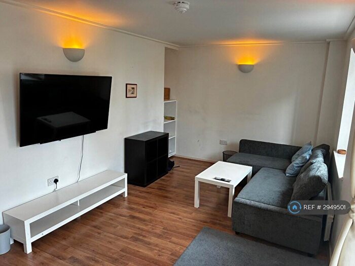 1 Bedroom Flat To Rent In Seacon Tower, London, E14